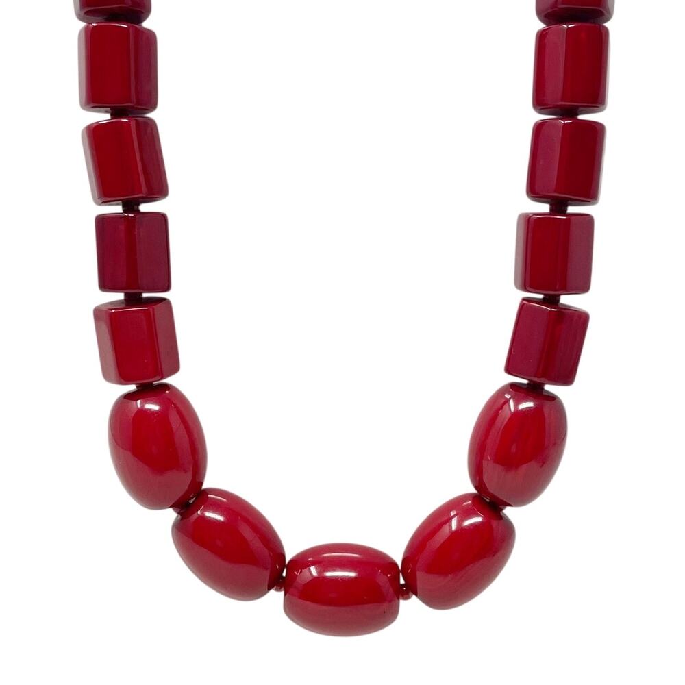 Vintage 80s Dark Cherry Red Acrylic Chunky Beaded Necklace Graduated 1980s